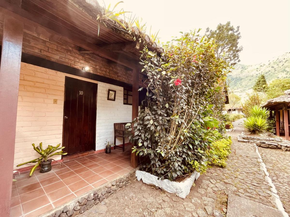 Hosteria El Trapiche Lodge & Spa Baños Esterno foto