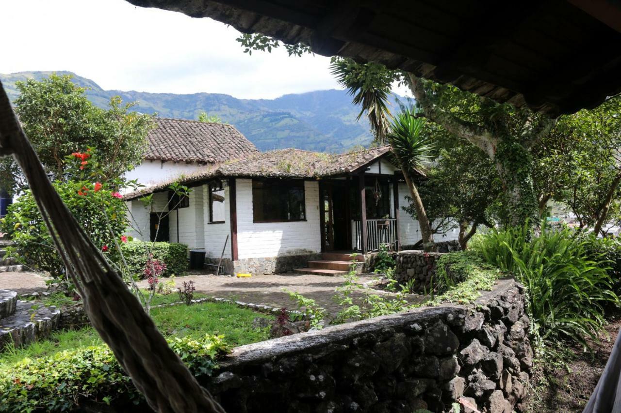 Hosteria El Trapiche Lodge & Spa Baños Esterno foto