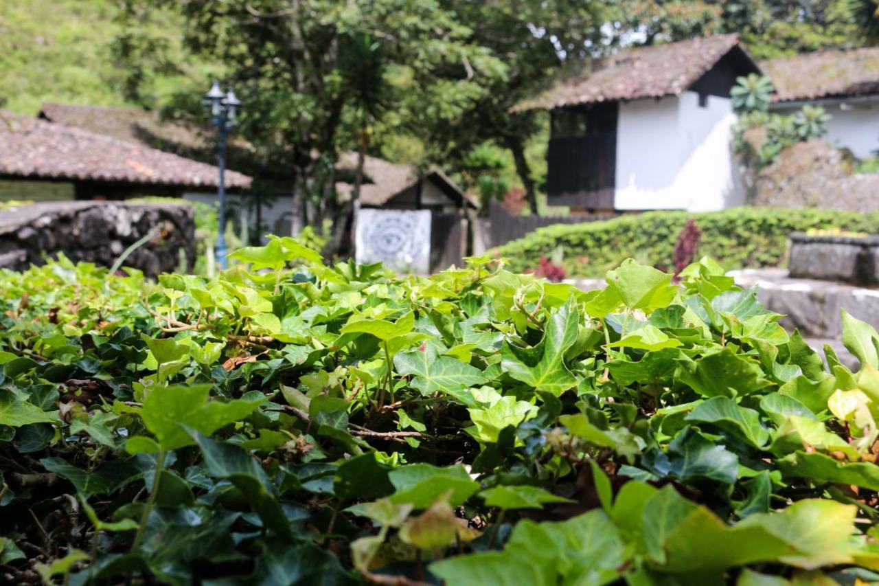 Hosteria El Trapiche Lodge & Spa Baños Esterno foto